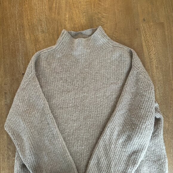 Everlane Wool Cashnere Oatmeal Tan Turtleneck M - Picture 5 of 8